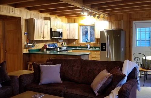 Otis Cottage | Beech Breeze