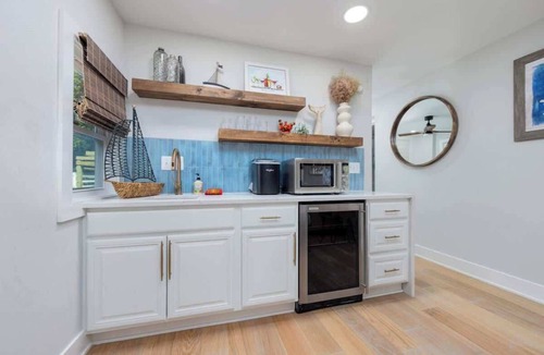 Colington House | Bikes, Beach Gear, Hot Tub, Fire Pit