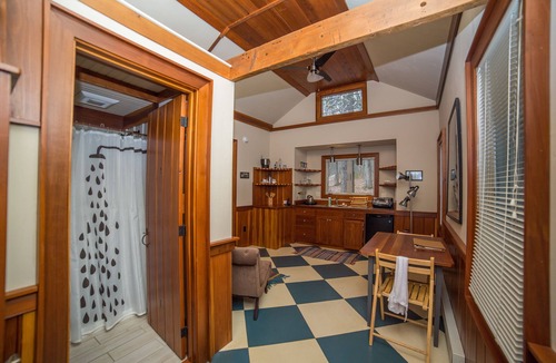 McHenry Cabin | Blue Moon Rising