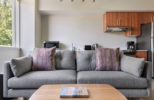 University District Apartment | Blueground | University District, view, nr University