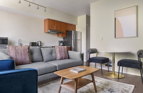 University District Apartment | Blueground | University District, view, nr University