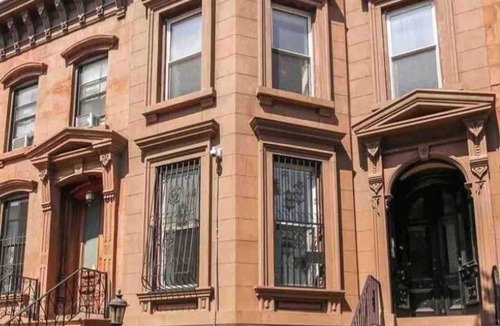 Bedford-Stuyvesant Apartment | Brooklyn matchbox studio apartment!
