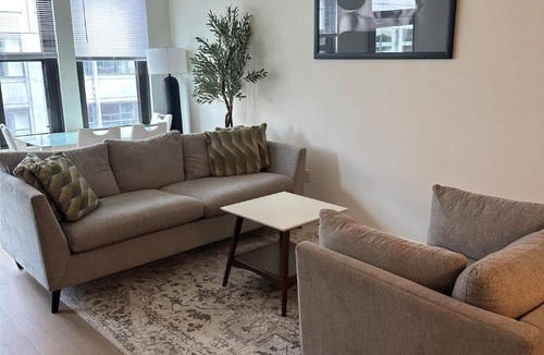 Assembly Square Apartment | Central 2BR Apt w Pool & Gym sleep 7