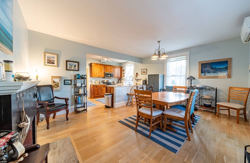 Gloucester Apartment | Charming Downtown Gloucester Retreat. Walk to Restaurants, Museums, Waterfront