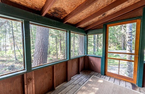 Ely Cabin | Charming Pet-Friendly Cabin in Ely, Ideal for Getaways to Nature in Minnesota