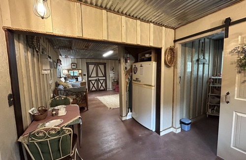Pecan Acres Cabin | Come explore our Rustic cabin, & trails!