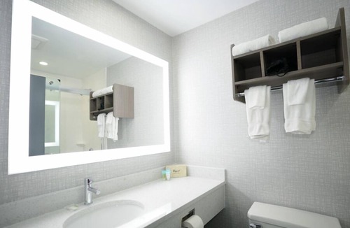 Commack Hotel | Commack Inn