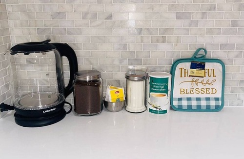 Corn Hill Apartment | Cornhill 2BDRM-HighFall+EquippedKitchen+Wi-Fi