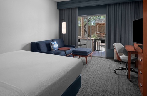 Maryvale Hotel | Courtyard by Marriott Phoenix West/Avondale