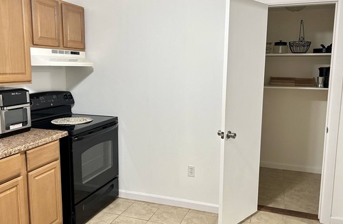 Wethersfield Apartment | Cozy Basement Apartment