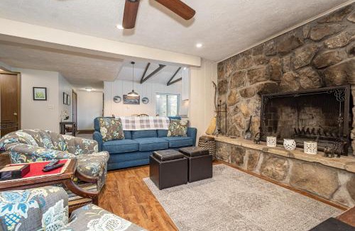 McHenry House | Cub House