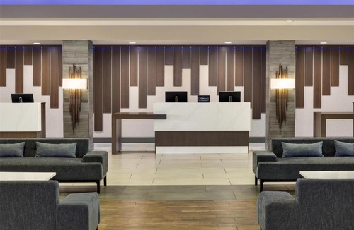 Bloomington Hotel | DoubleTree by Hilton Bloomington Minneapolis South