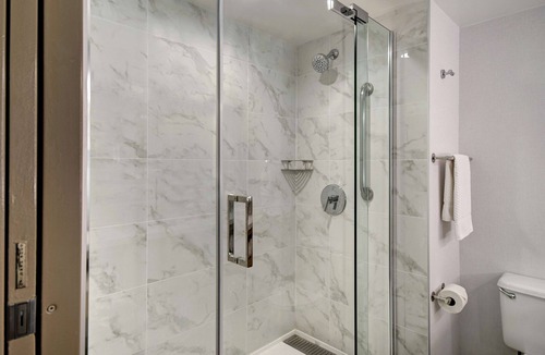 El Segundo Hotel | DoubleTree by Hilton LAX - El Segundo