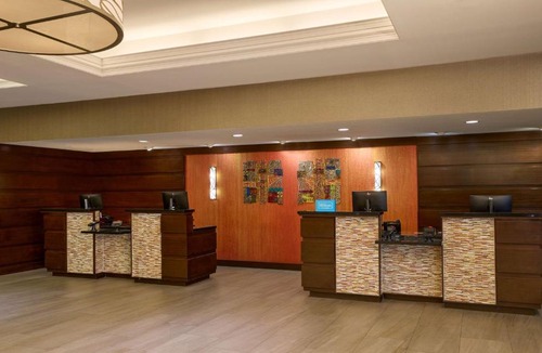 South Loop Hotel | DoubleTree by Hilton Minneapolis Airport, MN