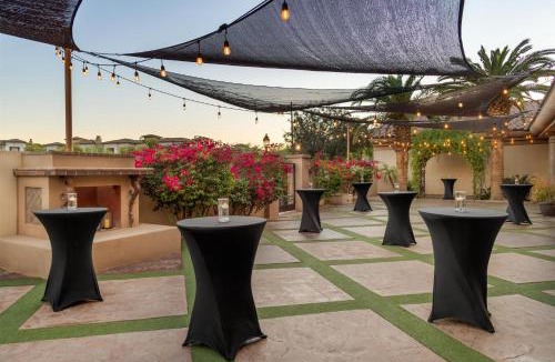 Gilbert Hotel | DoubleTree by Hilton Phoenix-Gilbert