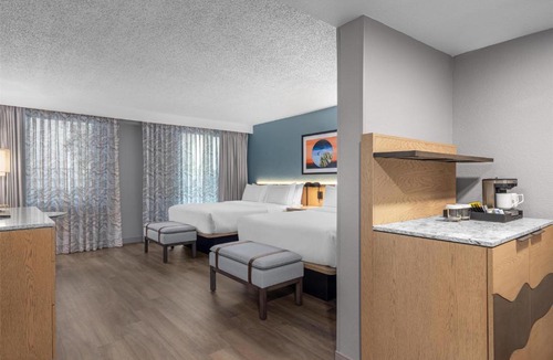 Encanto Hotel | DoubleTree by Hilton Phoenix Midtown
