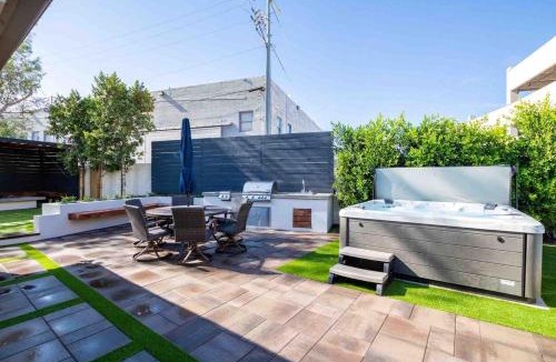 Booker T. Washington House | Downtown Modern Oasis