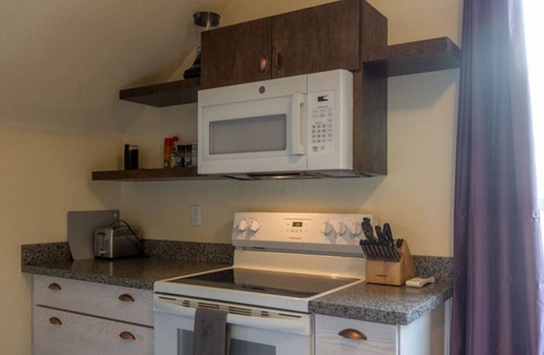 Market District Condo | Downtown Studio w/Huge Balcony ·King Bed ·Walkable