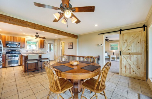 Eagle Rock Cottage | Eagle Rock Gem on Table Rock Lake w/Decks & Grill