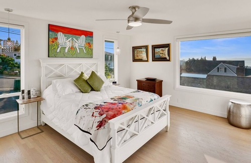 Edmonds House | Edmonds View Home