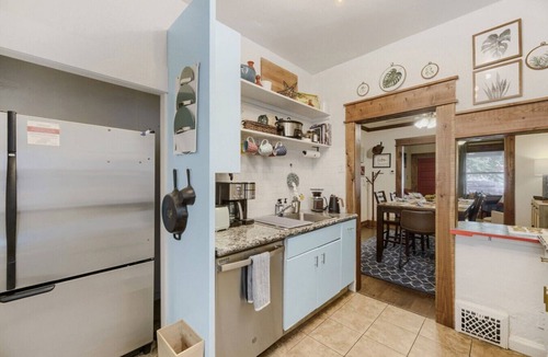 Lincoln Park House | Fenced Yard | Workspace | Near Arts District