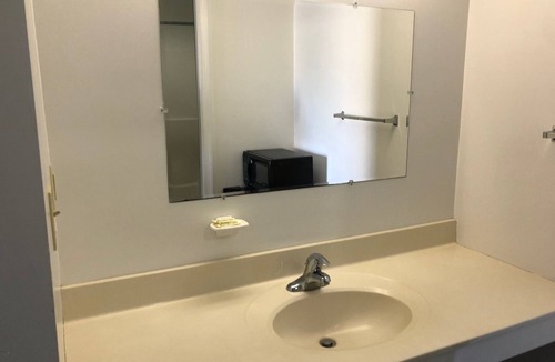 Dover Hotel | First State Inn