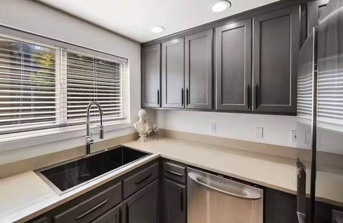 Greenwood Apartment | Fresh & Modern Refurnished Apartment