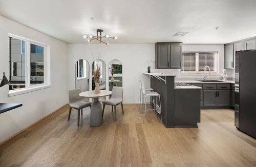 Greenwood Apartment | Fresh & Modern Refurnished Apartment