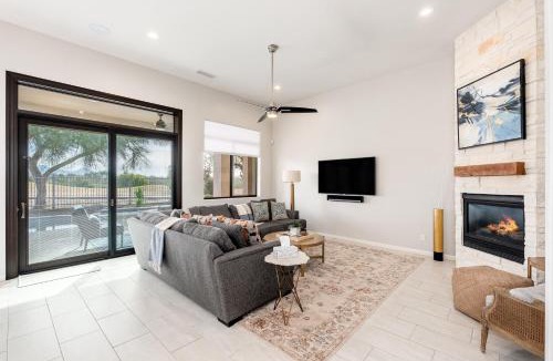 Desert Ridge House | Golf Course+Heated Pool+Spa+Pool Table