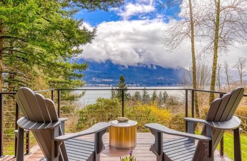 Stevenson House | Gorge View