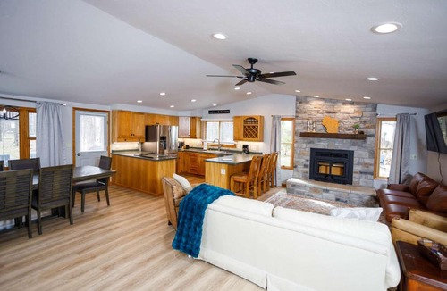 Egg Harbor House | Grateful Roots