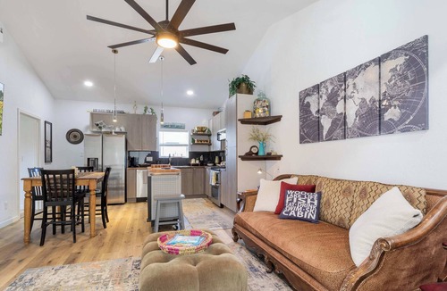 Linn Creek Apartment | | Hackberry Hideaway | 2B 2B | Osage Beach |