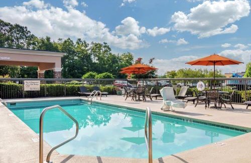 Adel Hotel | Hampton Inn Adel