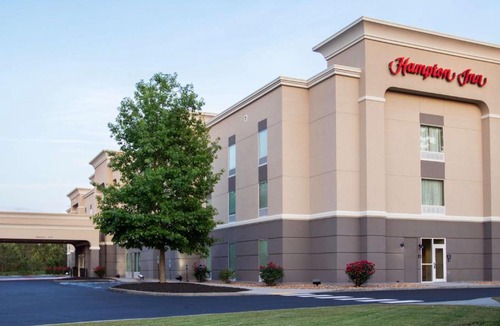 Ware Hotel | Hampton Inn Gloucester