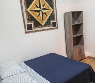 La Mariscal House | Hostal Dylan