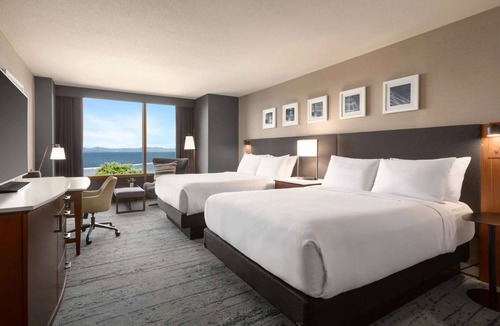 Burlington Hotel | Hotel Champlain Burlington, Curio Collection by Hilton