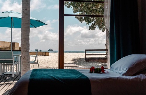 Puerto Villamil Hotel | Hotel Isamar Galapagos Beachfront