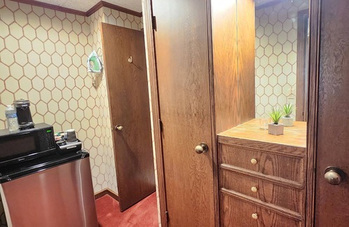 Bartlesville Apartment | Hotel Phillips