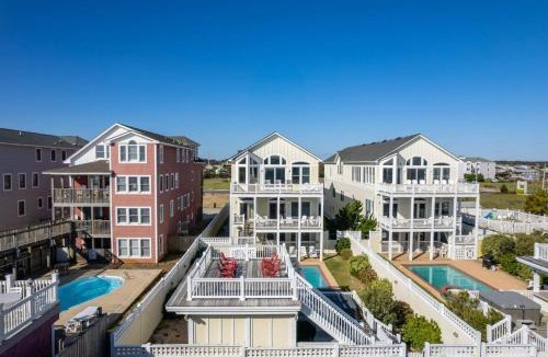 Kill Devil Hills House | Imperial Palace 12 Bedroom Oceanfront Home