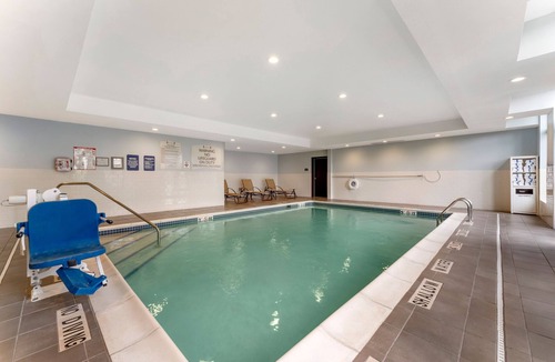 Warrendale Apartment | Inviting 1BR Suite | Daily Breakfast + Pool Access