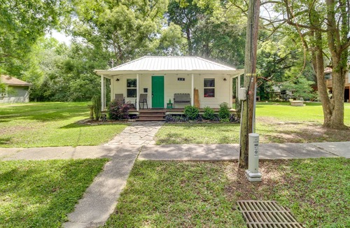Slidell Cottage | Louisiana Escape w/ Deck & Smart TV