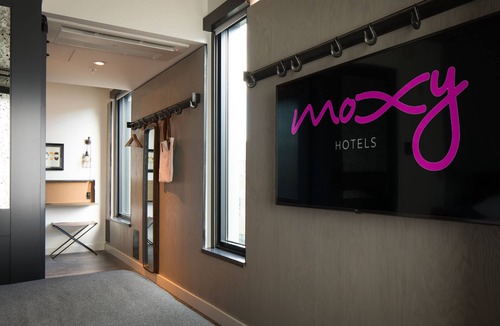 South Lake Union Hotel | MOXY Seattle Downtown