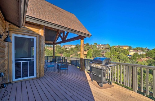 Payson Cottage | Mtn-view Gem w/Fire Pit & Deck in Payson