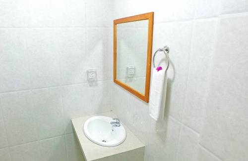 Omadhoo House | Nemo Inn