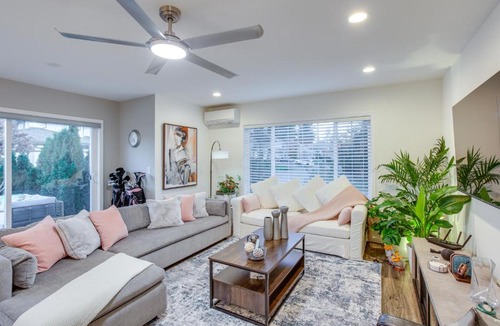 Maple Valley House | Newly Built Maple Valley Vacation Rental w/Patio!