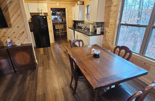 Mammoth Spring Cabin | Newly constructed Secluded Ozark Cabin - 45 Acres - Fire Pit & Trails