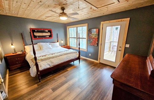 Mammoth Spring Cabin | Newly constructed Secluded Ozark Cabin - 45 Acres - Fire Pit & Trails