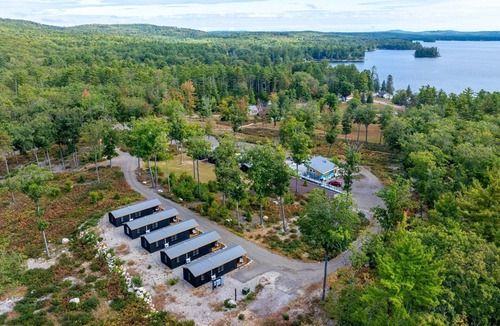 North Sebago Villa | Nuthatch Limit 4 2 Bedroom Cabin