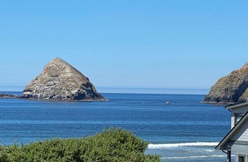 Oceanside Hotel | Oceanside Ocean Front Cabins
