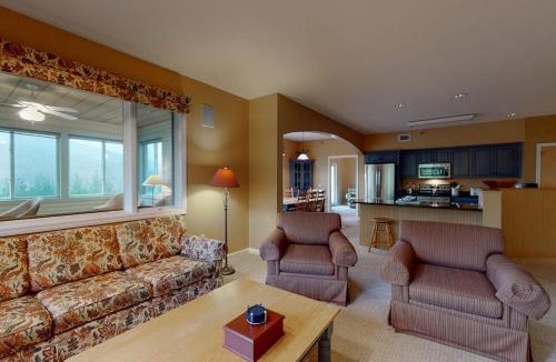 Jeffersonville Apartment | Owls Unit #6